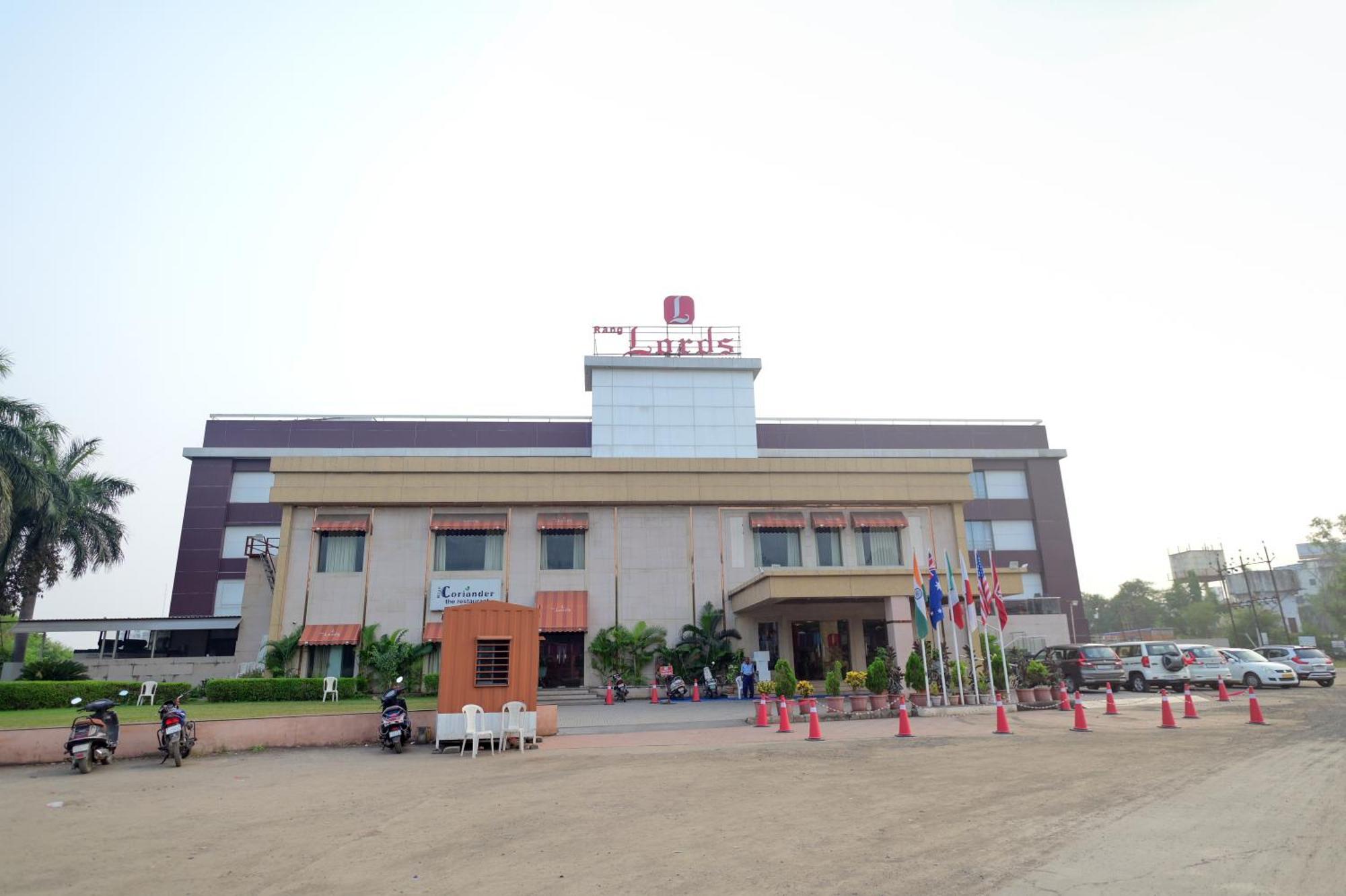 Rang Lords Inn Bharuch Exterior foto